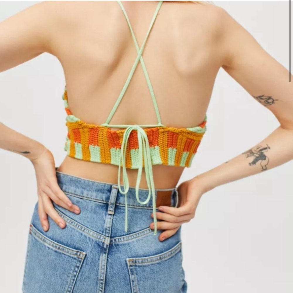 ❌SOLD Urban Outfitters Knit Halter Top - Picture 2 of 4